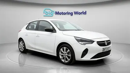 Used Vauxhall Corsa Design Edition 75 HP (55 kW) 2022 White Hatchback