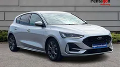 Moondust silver premium colou Used 2024 Ford Focus ST-Line Hatchback | £18,495 (Fair price)
