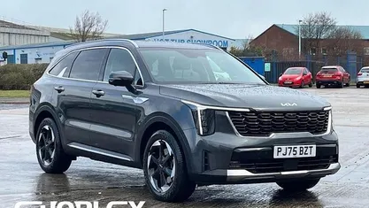 Used Kia Sorento 193 HP (141 kW) 2025 Grey SUV
