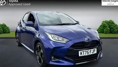 Used Toyota Yaris 131 HP (96 kW) 2026 Blue Hatchback