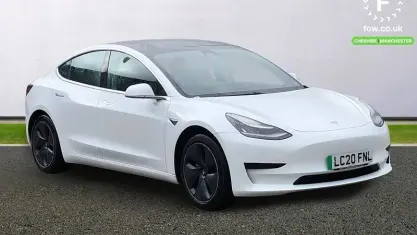 Używany Tesla Model 3 Standard Range 239 kW (325 KM) 2020 Biały Sedan/Limuzyna