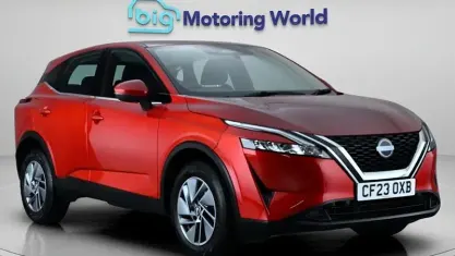 Used Nissan Qashqai Acenta Premium 140 HP (102 kW) 2023 Red SUV