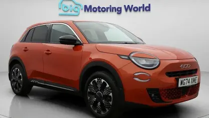 Używany Fiat 600 La Prima 101 KM (74 kW) 2024 Pomarańczowy SUV