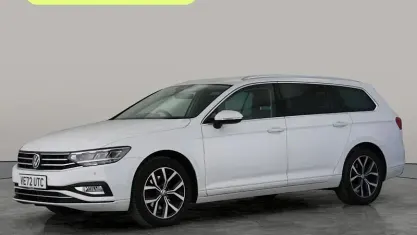 Usado VW Passat SEL 150 CV (110 kW) 2023 Blanco Familiar