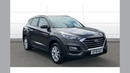 Used Hyundai Tucson SE 132 HP (97 kW) 2019 Grey SUV