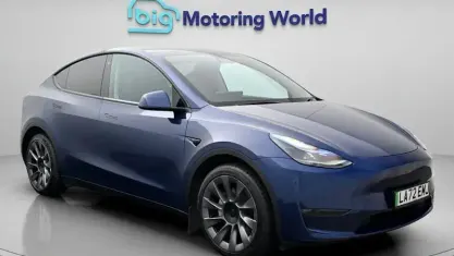 Begagnad Tesla Model Y Long Range AWD 286 kW (389 HK) 2025 SUV