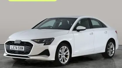 Begagnad Audi A3 Sport 116 HK (85 kW) 2024 Vit Sedan