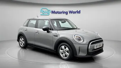 Used Mini Cooper Classic 136 HP (100 kW) 2021 Hatchback