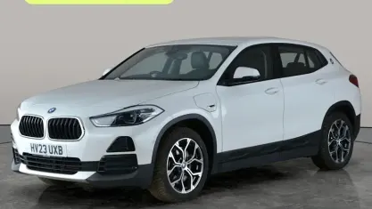 Begagnad BMW X2 Sport Line 220 HK (161 kW) 2023 Vit SUV
