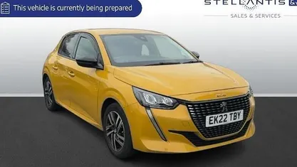 Used Peugeot 208 Allure Premium 102 HP (75 kW) 2022 Hatchback