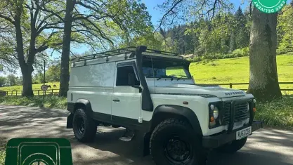 Usado Land Rover Defender 124 HP (91 kW) 2015