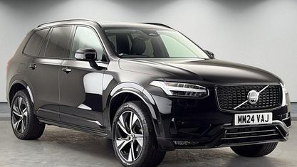 Begagnad Volvo XC90 Plus 250 HK (183 kW) 2024 Svart SUV
