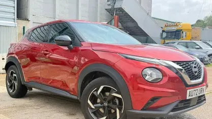 Used Nissan Juke N-Connecta 114 HP (83 kW) 2023 Red SUV