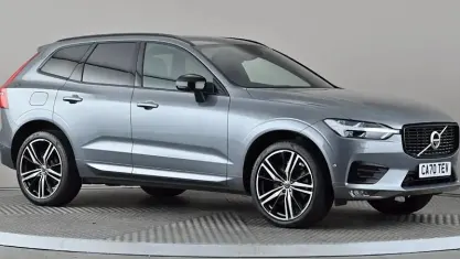 Used Volvo XC60 R-Design 197 HP (144 kW) 2020 Grey SUV
