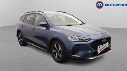 Used Ford Focus Active 155 HP (114 kW) 2023 Blue Estate