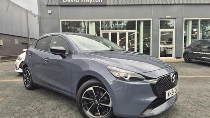 Używany Mazda 2 Homura-Aka 90 KM (66 kW) 2024 Hatchback