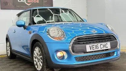 Begagnad Mini ONE Hatch 102 HK (75 kW) 2017 Halvkombi