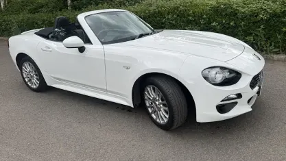 Begagnad Fiat 124 Spider Classica 140 HK (102 kW) 2017 Vit Cab