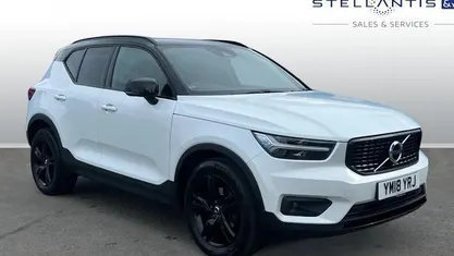 Used Volvo XC40 R-Design 156 HP (114 kW) 2019 SUV