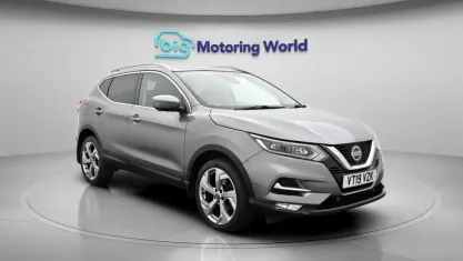 Begagnad Nissan Qashqai S 140 HK (102 kW) 2019 Grå SUV