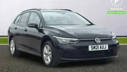 Used VW Golf VIII Life 110 HP (80 kW) 2023 Estate