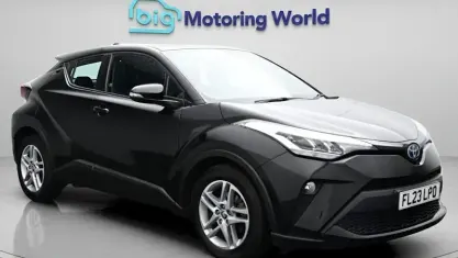 Używany Toyota C-HR 122 KM (89 kW) 2023 SUV