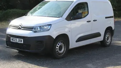 Used Citroën Berlingo 102 HP (75 kW) 2023 White MPV