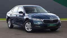 Petrol blue metallic Used 2022 Skoda Octavia SE Hatchback | £11,695 (Fair price)