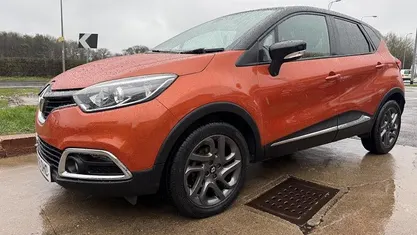 Used Renault Captur Dynamique 90 HP (66 kW) 2016 SUV