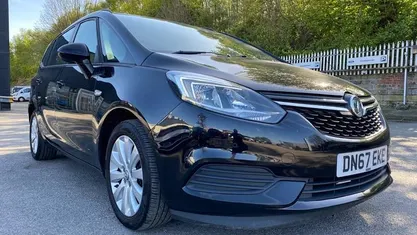 Used Vauxhall Zafira Tourer Design Edition 135 HP (99 kW) 2017 MPV