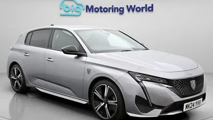 Usado Peugeot 308 GT 131 HP (96 kW) 2024 Cinzento Citadino