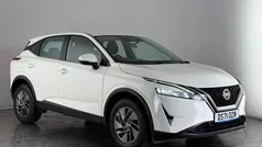 White Used 2022 Nissan Qashqai Acenta Premium SUV | £16,350 (Good price)