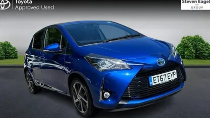 Second-hand Toyota Yaris Hybrid 101 CP (74 kW) 2020 Hatchback