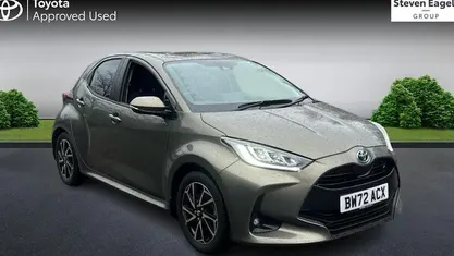 Used Toyota Yaris Hybrid Design 116 HP (85 kW) 2025 Hatchback