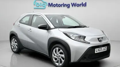 Używany Toyota Aygo X PURE 72 KM (52 kW) 2025 SUV