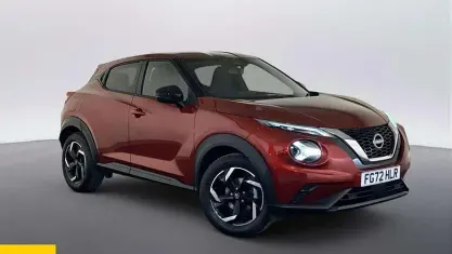 Używany Nissan Juke N-Connecta 114 KM (83 kW) 2023 Czerwony SUV