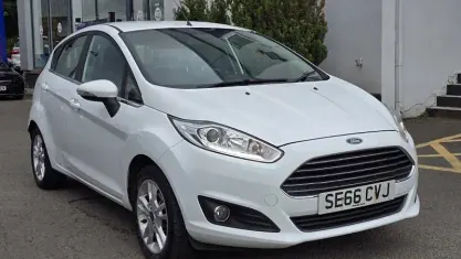Used Ford Fiesta Zetec 82 HP (60 kW) 2017 Hatchback