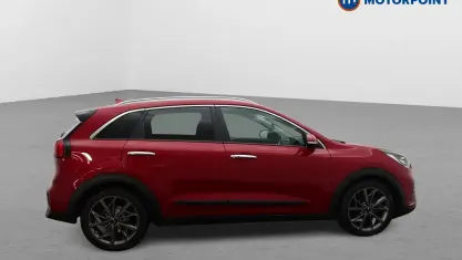Used Kia Niro 141 HP (103 kW) 2021 Red SUV