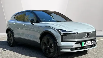 Begagnad Volvo EX30 CC Ultra 314 kW (428 HK) 2025 Kombi