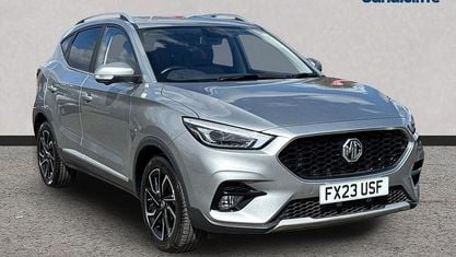 Begagnad MG ZS Exclusive 111 HK (81 kW) 2022 Silver Sedan