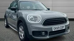 Moonwalk grey Used 2019 Mini Cooper Countryman Classic SUV | £14,195 (Fair price)