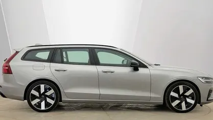 Used Volvo V60 Plus 349 HP (256 kW) 2025 Estate
