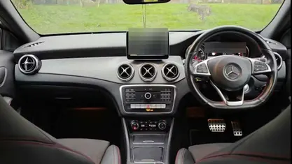 Used Mercedes GLA180 AMG line 122 HP (89 kW) 2019 SUV