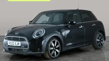 Used Mini Cooper Exclusive 136 HP (100 kW) 2022 Hatchback