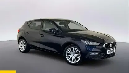 Begagnad Seat Leon SE Dynamic 131 HK (96 kW) 2023 Blå Halvkombi