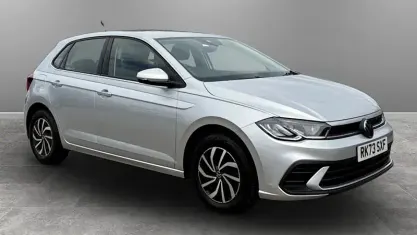 Used VW Polo Life 95 HP (69 kW) 2023 Silver Hatchback