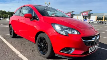 Used Vauxhall Corsa SRi 75 HP (55 kW) 2017 Red Hatchback