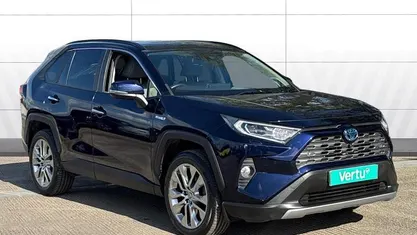 Usado Toyota RAV4 218 HP (160 kW) 2025 SUV