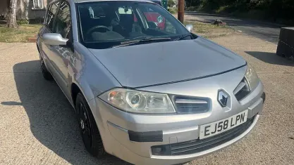 Used Renault Mégane III Extreme 99 HP (72 kW) 2008 Silver Hatchback