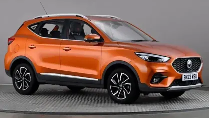 Used MG ZS Exclusive 111 HP (81 kW) 2023 Orange SUV